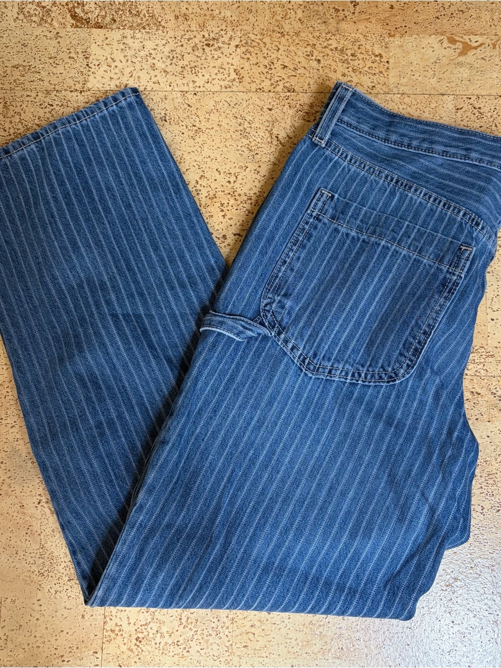 Old Navy Women’s Blue Pinstripe Relaxed Jeans